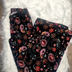 MULTICOLORED, Pretty Paisley Print Palazzo Pants!!! 🙀 Vibrant colors that pop!